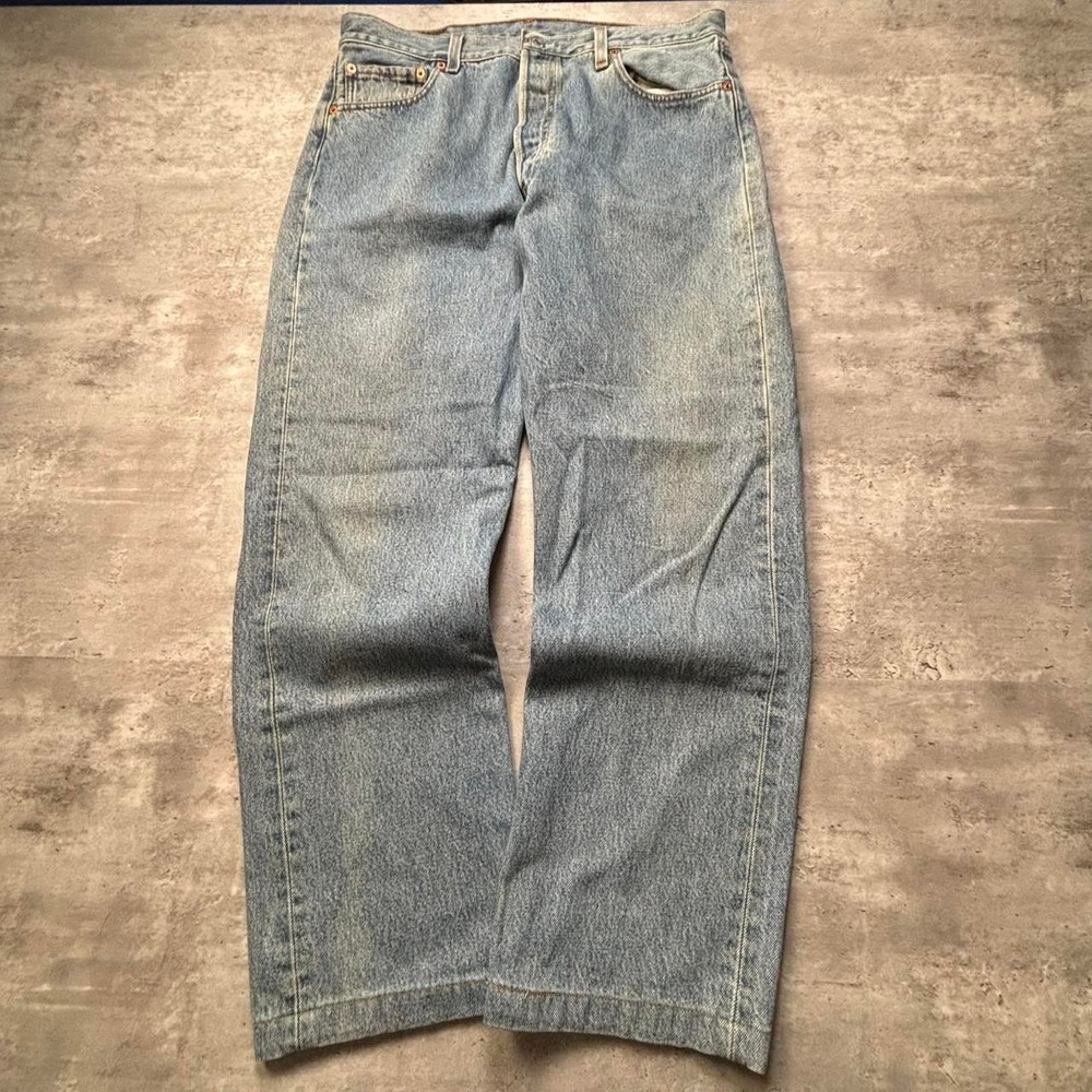 Levi's 501XX Jeans 34x30 Light Wash Blue Vintage 90s Made in USA Button Fly